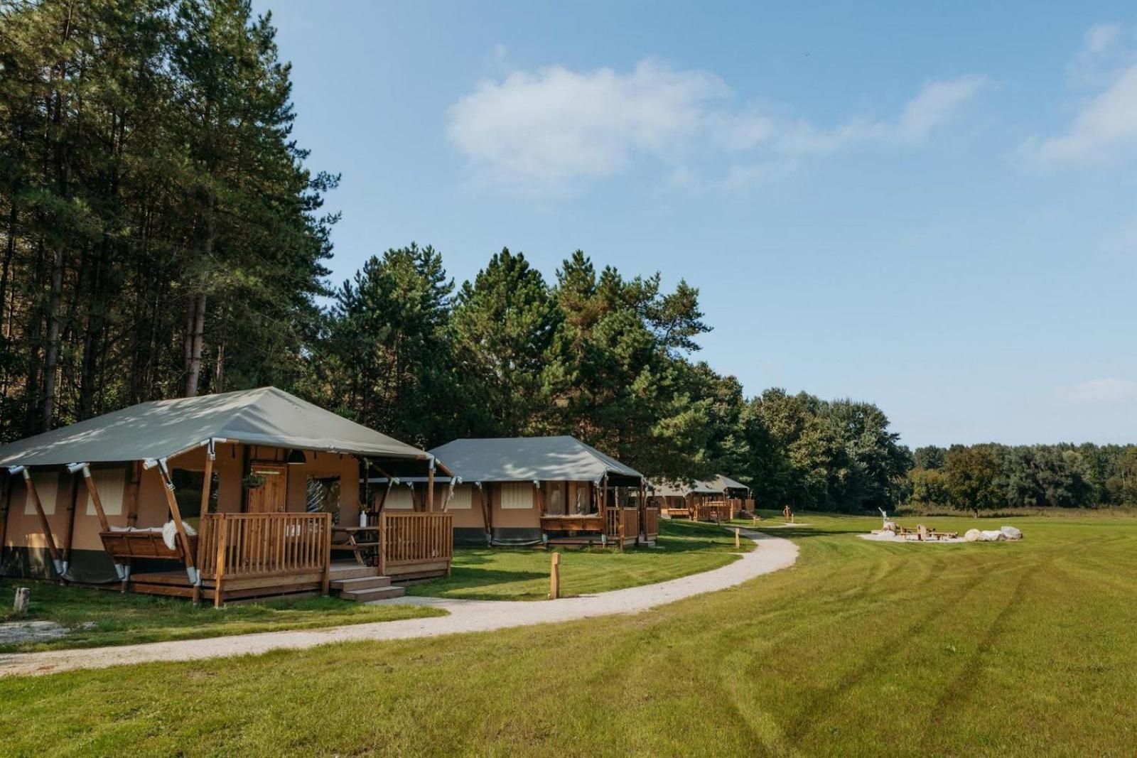 Glamping Lodge With Eco-Wellness Zeewolde Dış mekan fotoğraf
