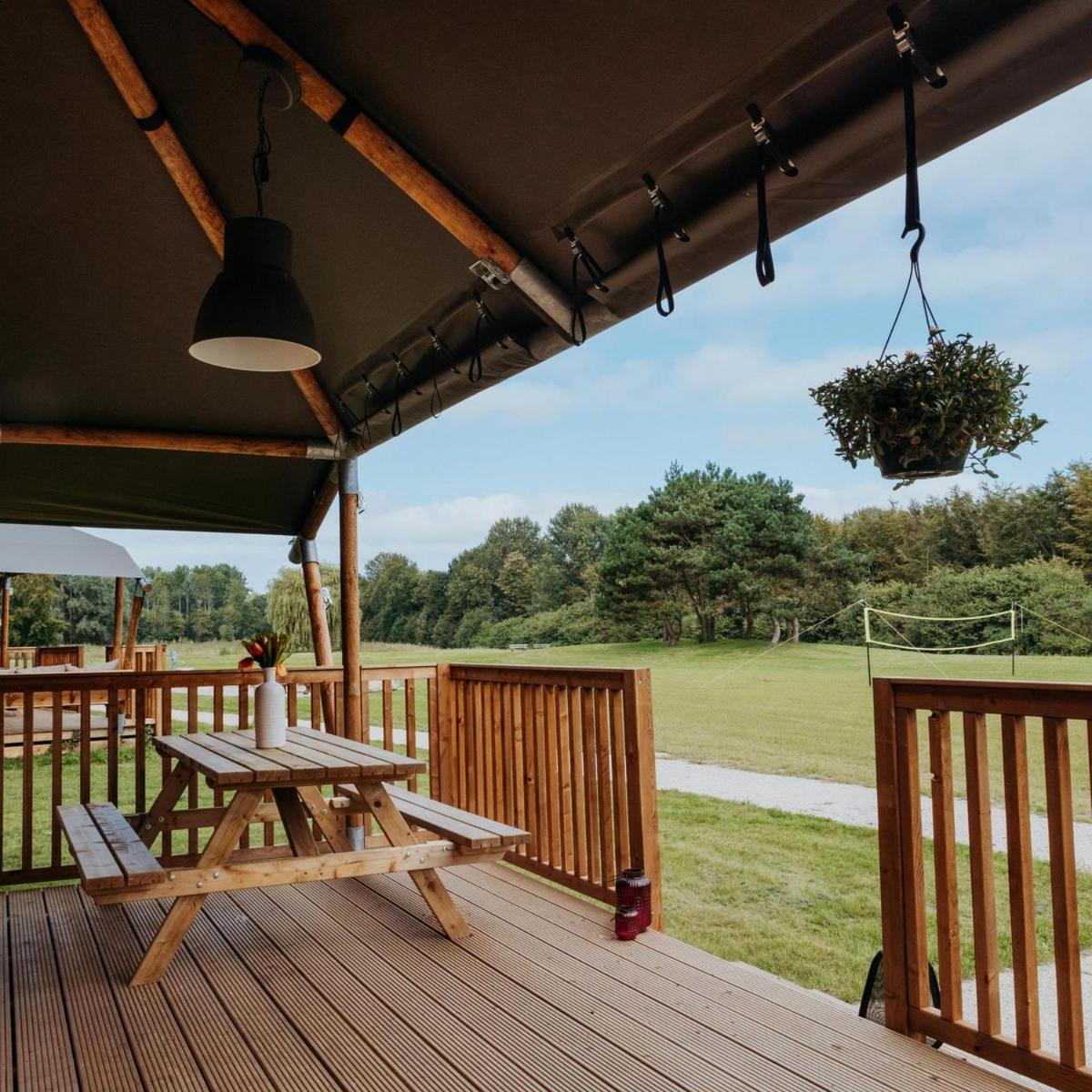 Glamping Lodge With Eco-Wellness Zeewolde Dış mekan fotoğraf