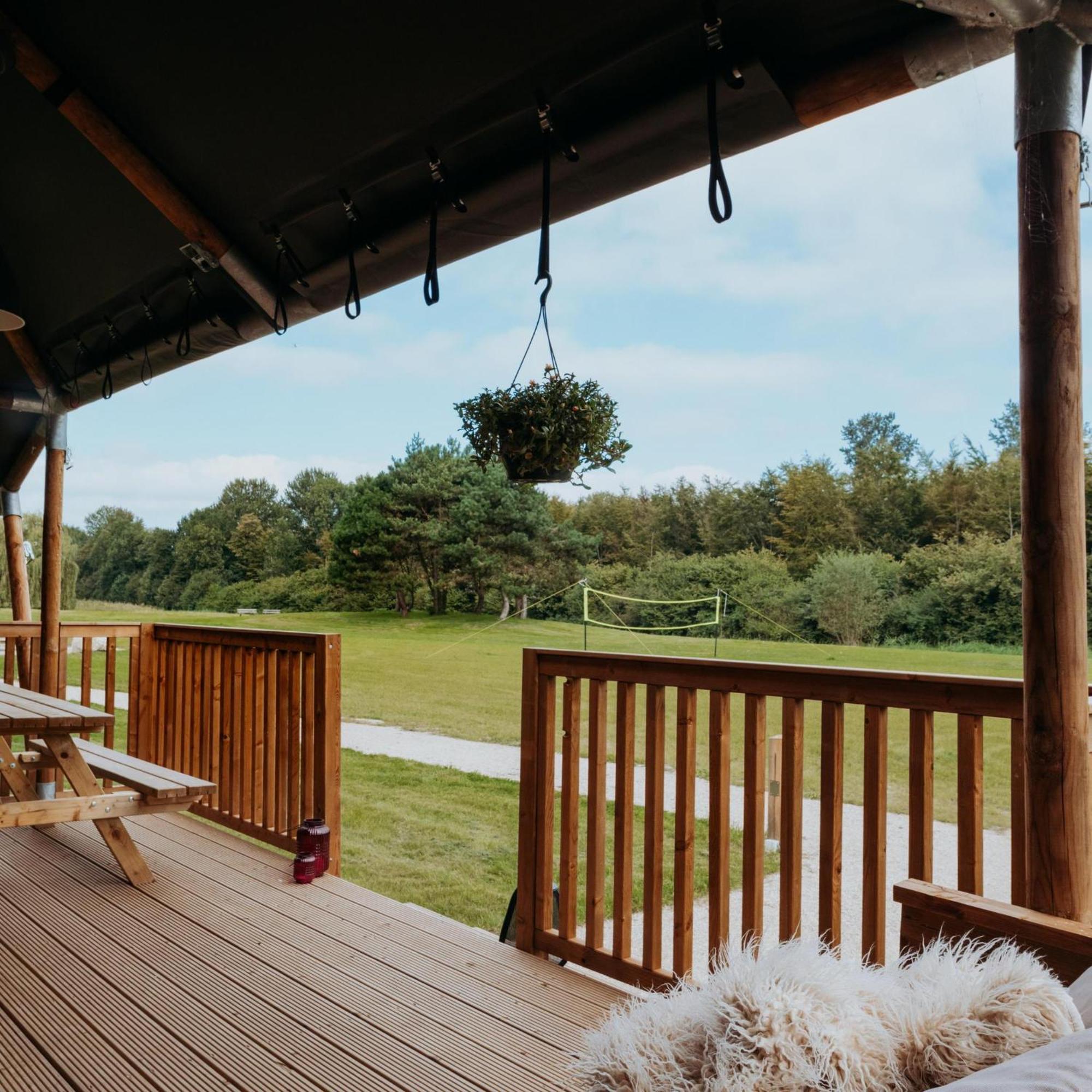Glamping Lodge With Eco-Wellness Zeewolde Dış mekan fotoğraf