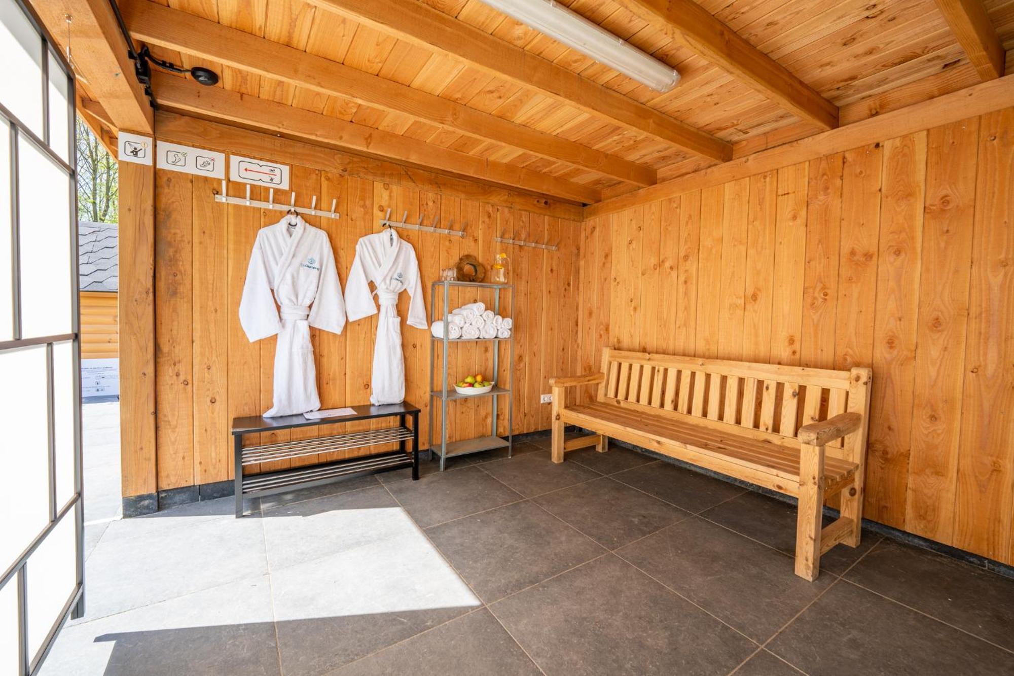 Glamping Lodge With Eco-Wellness Zeewolde Dış mekan fotoğraf